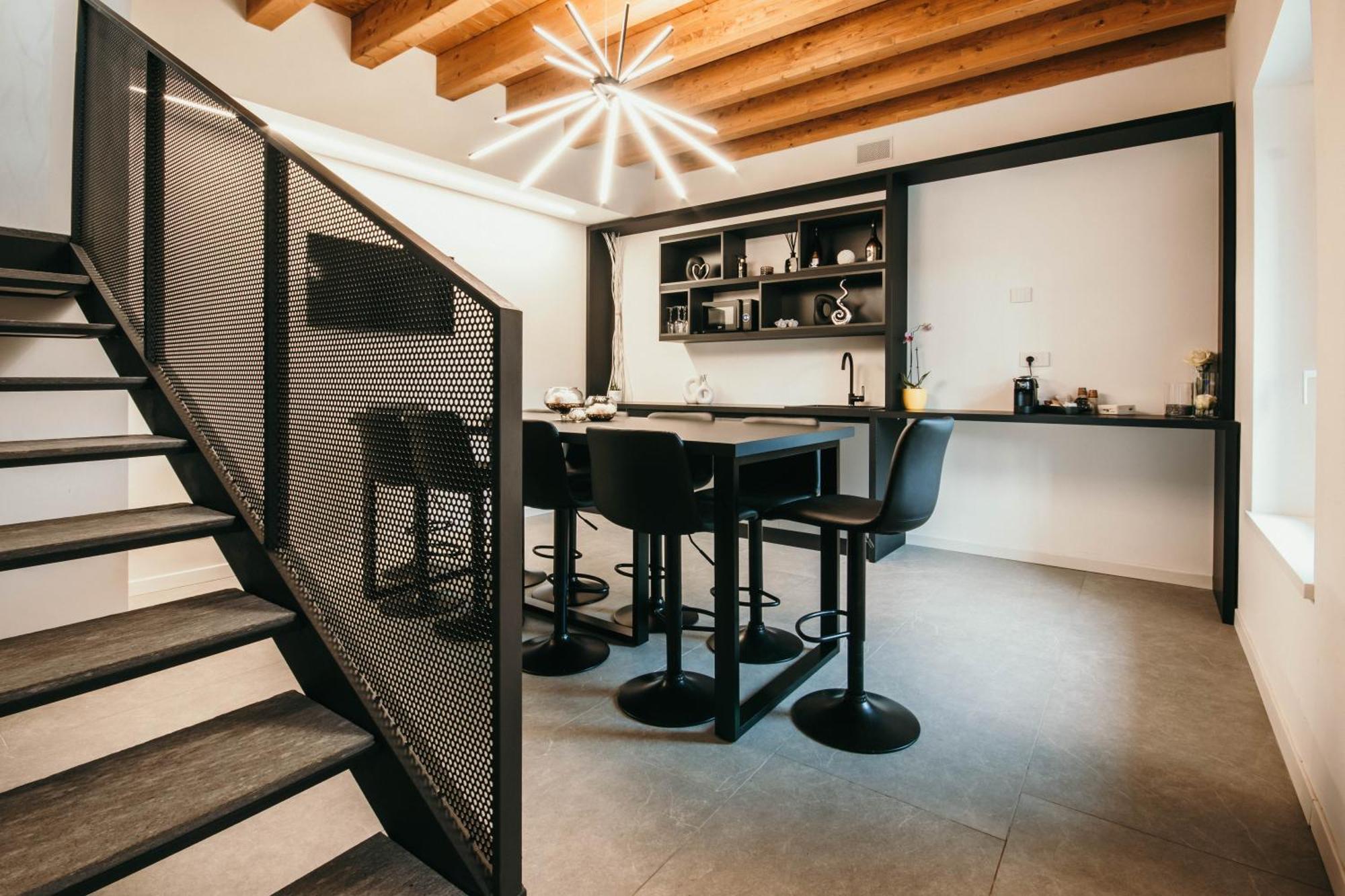 Gio Leo Guest House レーザ エクステリア 写真
